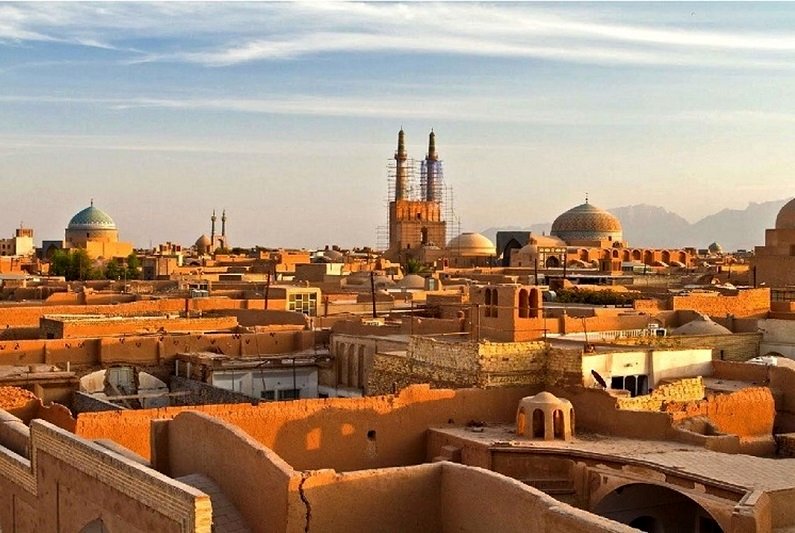 سفر چهار روزه به یزد چقدر آب میخورد؟