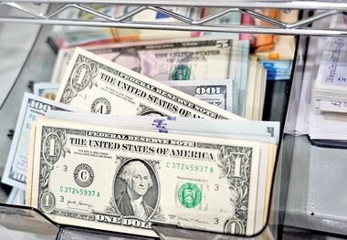 آیا کنترل نرخ ارز از دست دولت رئیسی خارج شده است؟