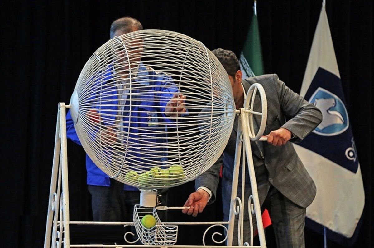 شانس برنده شدن در لاتاری ایران‌خودرو مشخص شد؛ تفاوت ثبت‌نام رانا و سورن