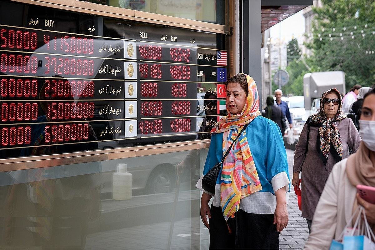 ضربشست سکه به سرمایهگذاران دلار و بورس