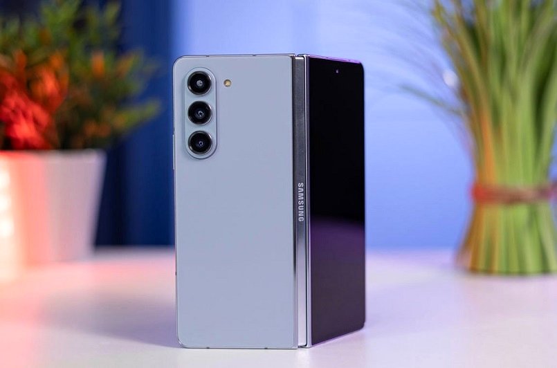 گلکسی زد فولد ۶ با قیمت نجومی وارد ایران شد