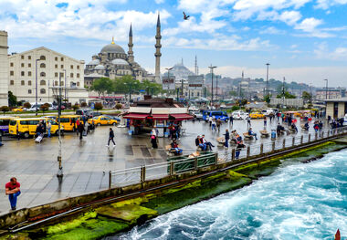 قیمت تور هوایی استانبول، امروز ۱ خرداد ۱۴۰۳