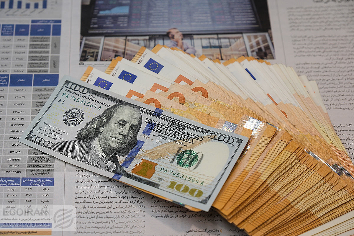 دلار ۱۴۰ هزار تومان می‌شود؟
