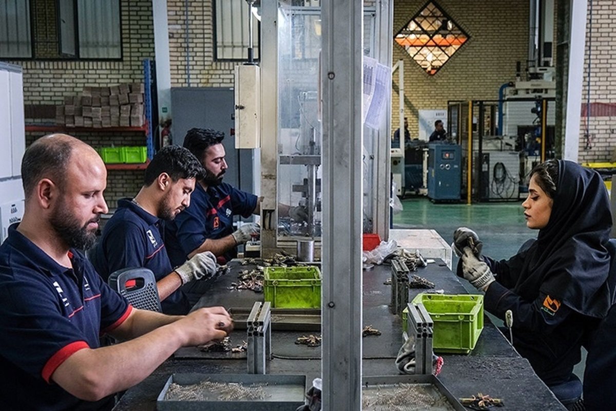 حداقل دستمزد روزانه کارگران چقدر است؟