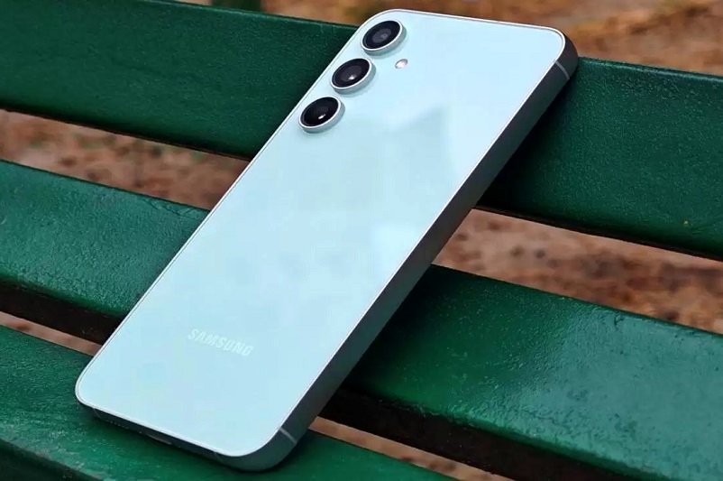 مقایسه گلکسی S24 FE و گلکسی S24؛ راز اختلاف 10 میلیونی در بازار موبایل