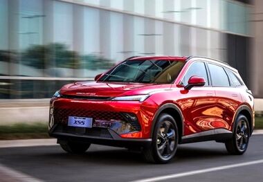 بایک X55 و X7؛ دو شاسی‌بلند جدید دیار خودرو در نمایشگاه خودرو اصفهان