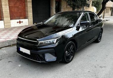 مقایسه کی‌ام‌سی J7 و کی‌ام‌سی EJ7؛ تقابل تکنولوژی بنزینی با برقی