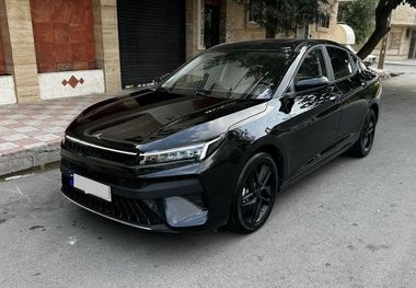 مقایسه کی‌ام‌سی J7 و کی‌ام‌سی EJ7؛ تقابل تکنولوژی بنزینی با برقی