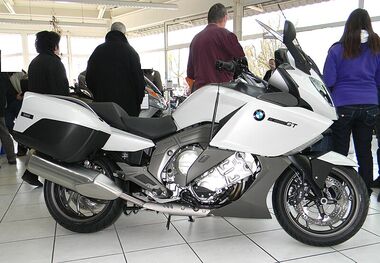 صفرتا 100 موتورسیکلت بی‌ام‌و K1600 GT
