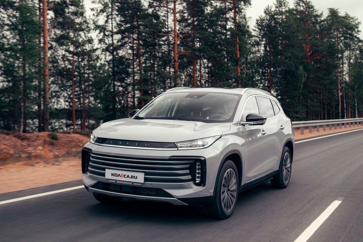 مقایسه دو شاسی‌بلند جدید اکستریم؛ نبرد تمام‌شرقی در بازار خودرو ایران