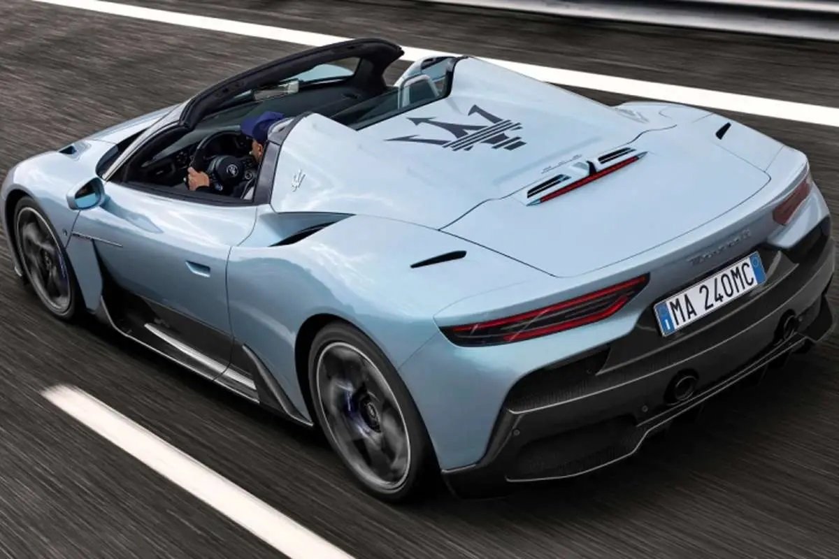 مازراتی کارکرده در ایران، سه برابر مازراتی صفر در امارات!