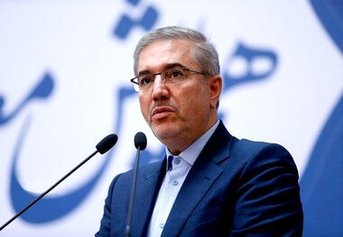 رییس سازمان برنامه: نرخ ارز ترجیحی باید کم کم تک نرخی شود