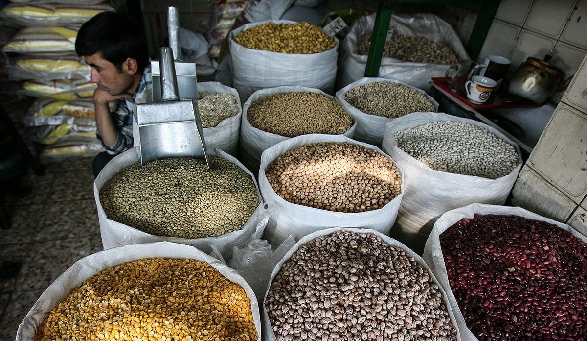 سود چند‌صد میلیونی واردکنندگان از هر تریلی حبوبات
