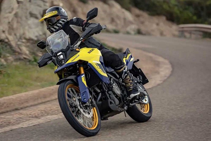 موتورسیکلت سوزوکی V-Strom 800DE؛ از کاوشگر جاده چه میدانیم؟