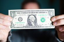 تب دلار و طلا همزمان اوج گرفت؛ تتر عقب ماند