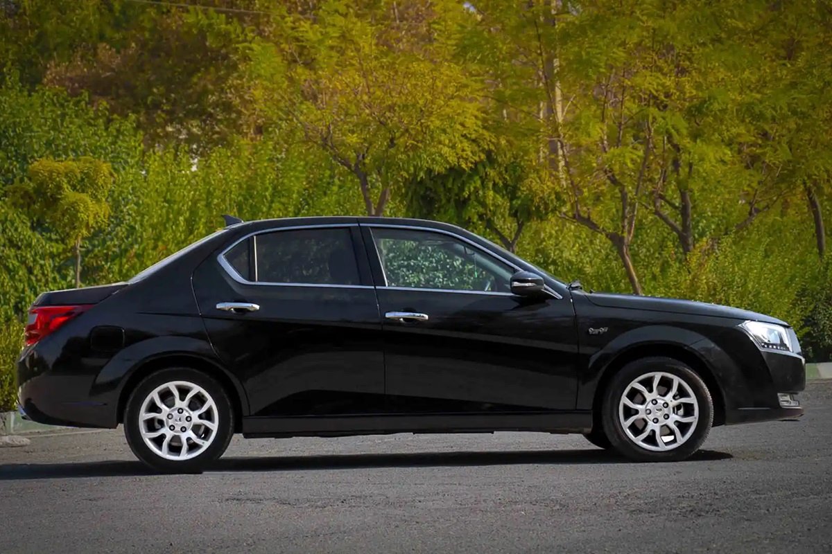 قیمت محصولات ایران‌خودرو امروز سه‌شنبه ۲۵ شهریور ۱۴۰۴/ دنا پلاس ارزان شد