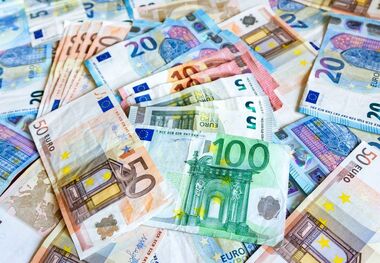قیمت یورو امروز دوشنبه ۱۴ اسفند ۱۴۰۲