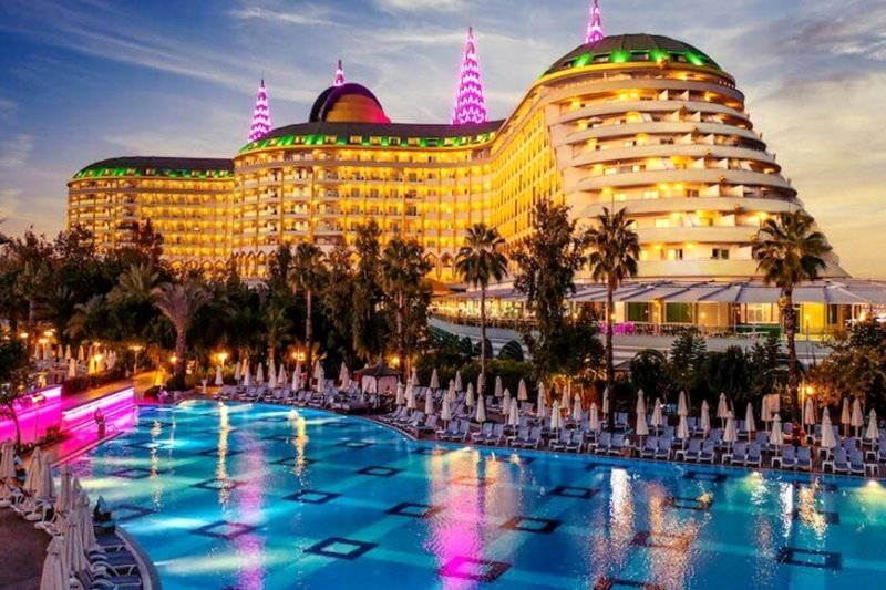 قیمت هتل در آنتالیا و سایر هزینه‌های سفر چقدر است؟