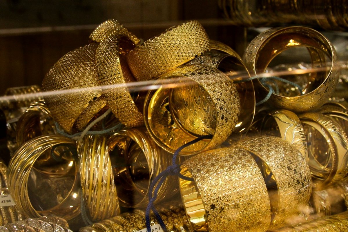 قیمت طلا امروز شنبه ۱۵ آذر 1404