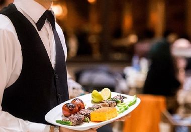 تفاوت ارزش حقوق کارگر چلوکبابی طی 50 سال! 