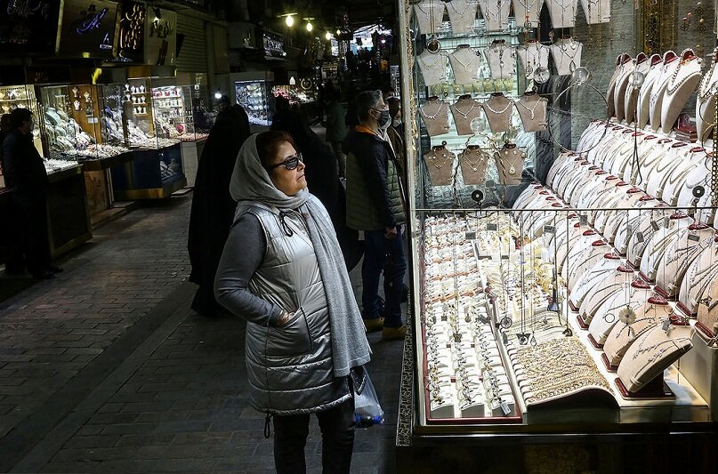 طلا  گران می‌شود