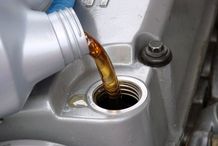 شوک جدید به بازار؛ روغن موتور نایاب شد