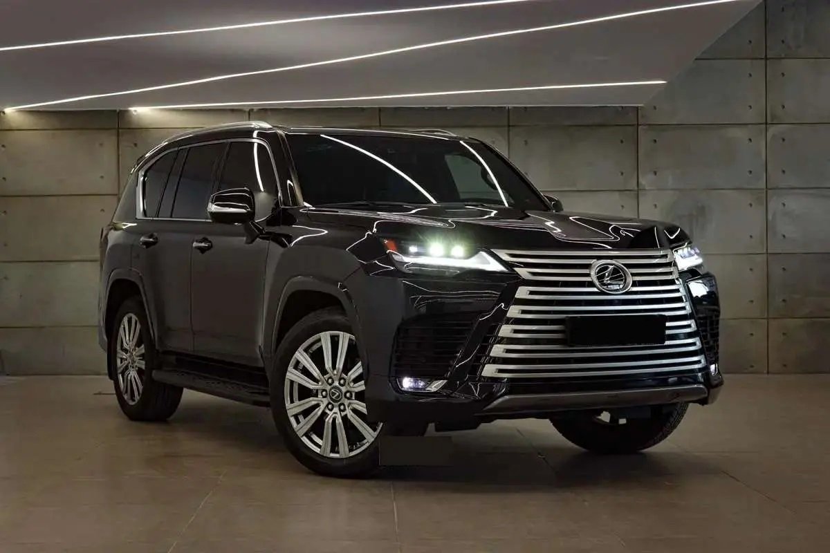 لکسوس LX۶۰۰؛ خودرو ۴۵ میلیاردی در ایران چه می‌کند؟
