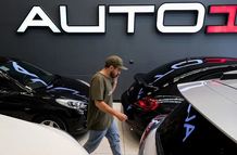 چرا قیمت خودرو در بازار پایین نمی‌آید؟