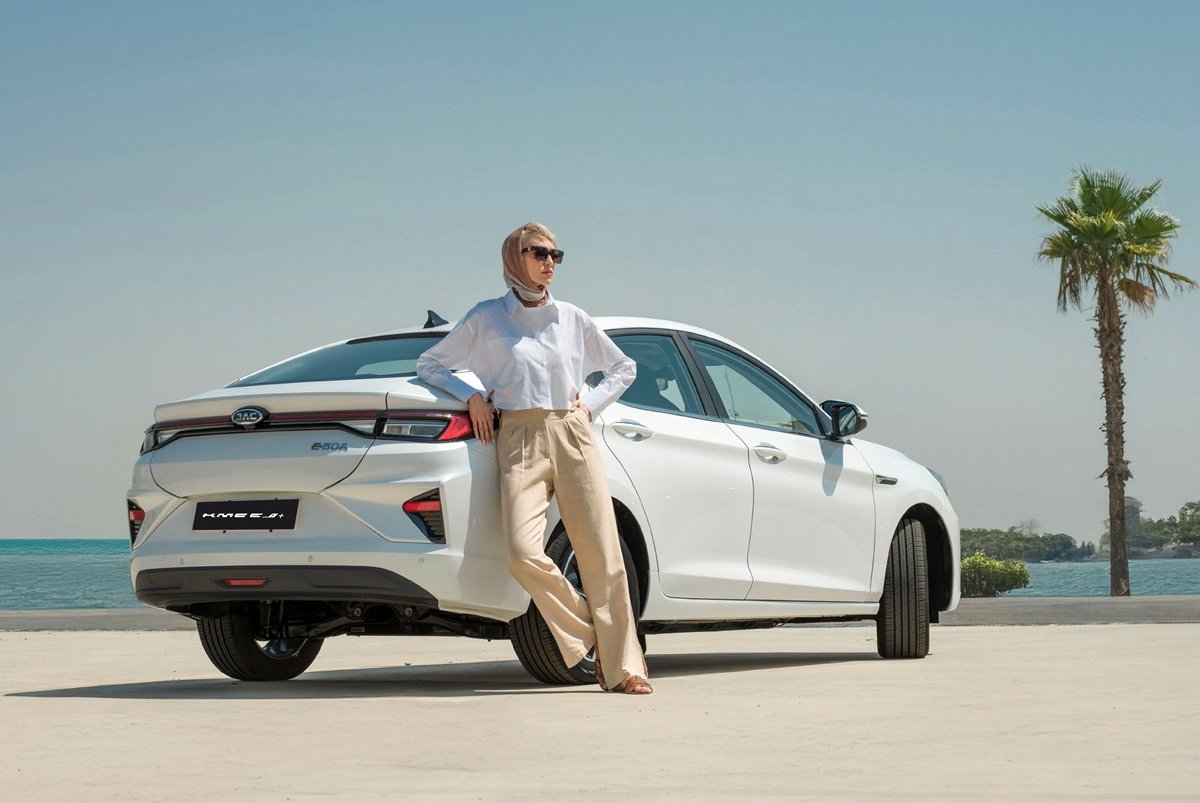 آغاز فروش سدان برقی کرمان‌موتور با قیمت قدیم!