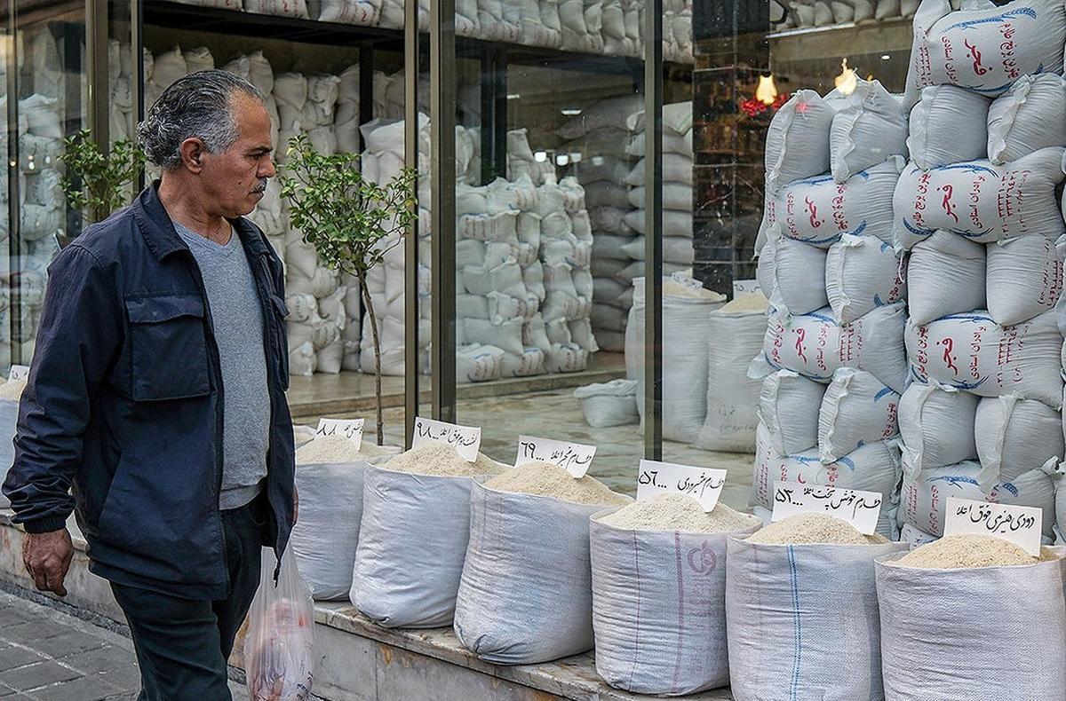 عرضه برنج خارجی با نرخ بالاتر از مصوب در بازار