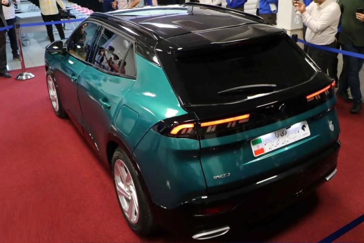 گاف عجیب و خندهدار ایرانخودرو در طراحی ماشین جدید + فیلم