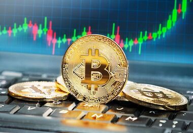  قیمت بیت‌کوین در قعر یک ماهه