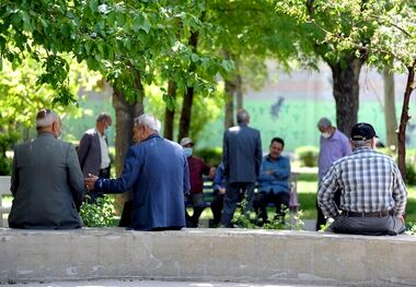 خبری خوش برای بازنشستگان؛ افزایش حقوق در راه است