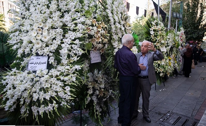 قیمت تاج گل مراسم ترحیم؛ 45 میلیون