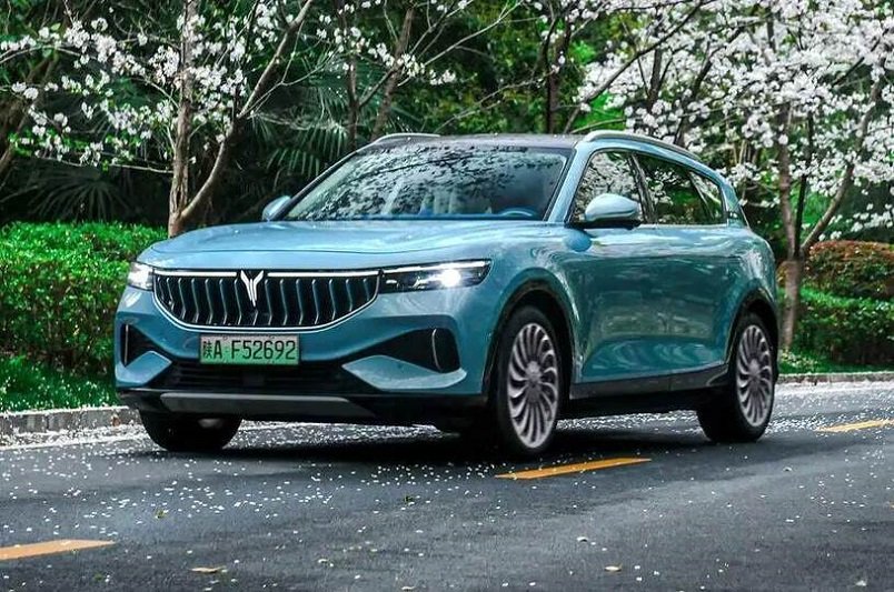 وویا فری؛ شاسی‌بلند برقی چینی رونمایی شد