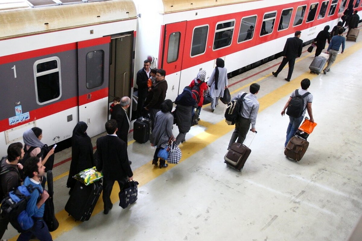 استارت پیشفروش بلیط قطار دی/ بلیطها گران شدند؟