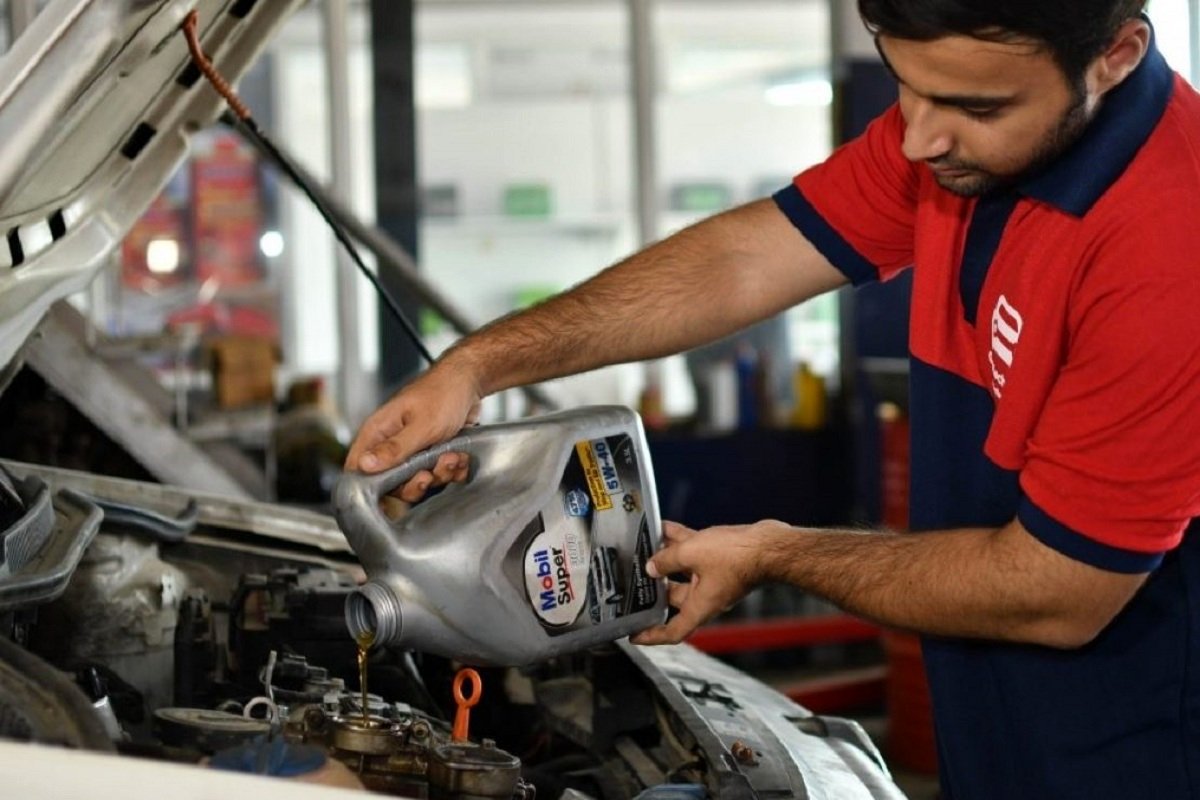 قیمت روغن موتور خودرو 21 فروردین 1404/ کاسپین چند؟