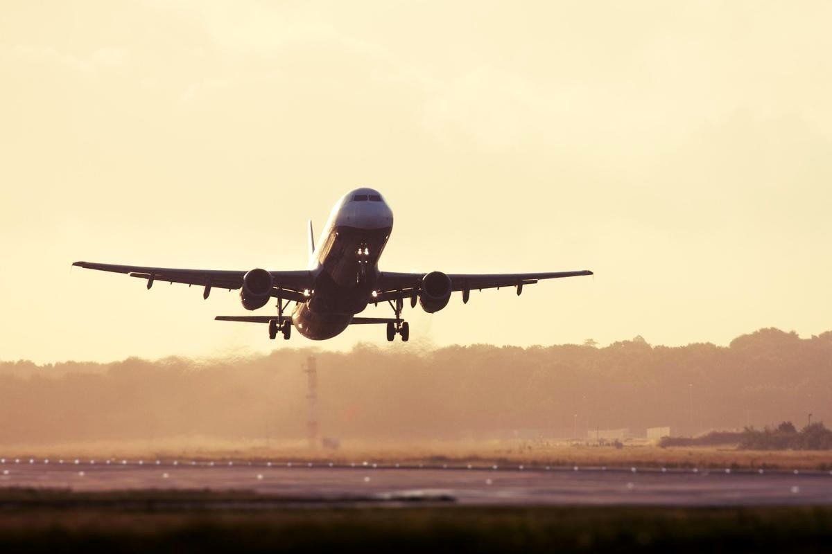 قیمت بلیت هواپیما چگونه محاسبه می‌شود؟