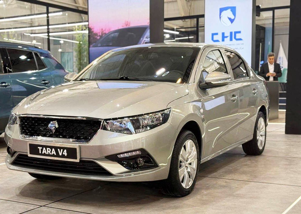 قیمت محصولات ایران‌خودرو امروز شنبه 22 شهریور 1404/ تفاوت قیمت تارا اتوماتیک و دنده‌ای چقدر است؟