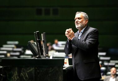 چالش حقوق و دستمزد کارگران در میدان بهارستان / راهکار صولت برای فرار!
