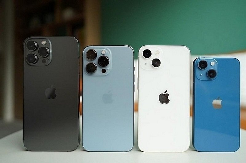 قیمت آیفون امروز دوشنبه 11 تیر/ آیفون کمیاب شد