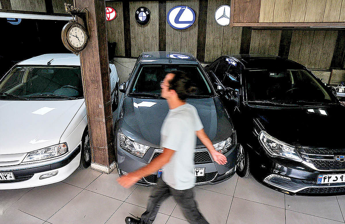 قیمت روز خودرو دوشنبه 1 مرداد 1403/ اصابت ترکش واردات به بازار