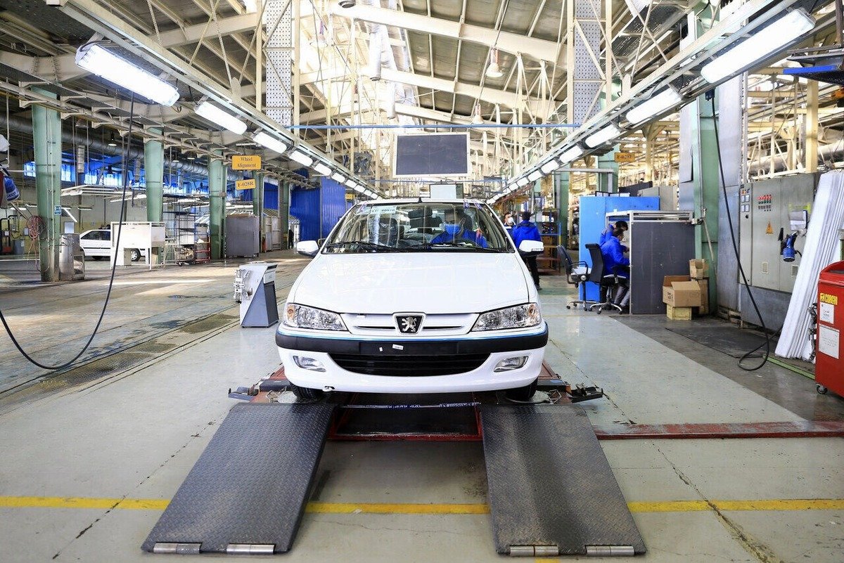 ایرانخودرو تعطیل شد