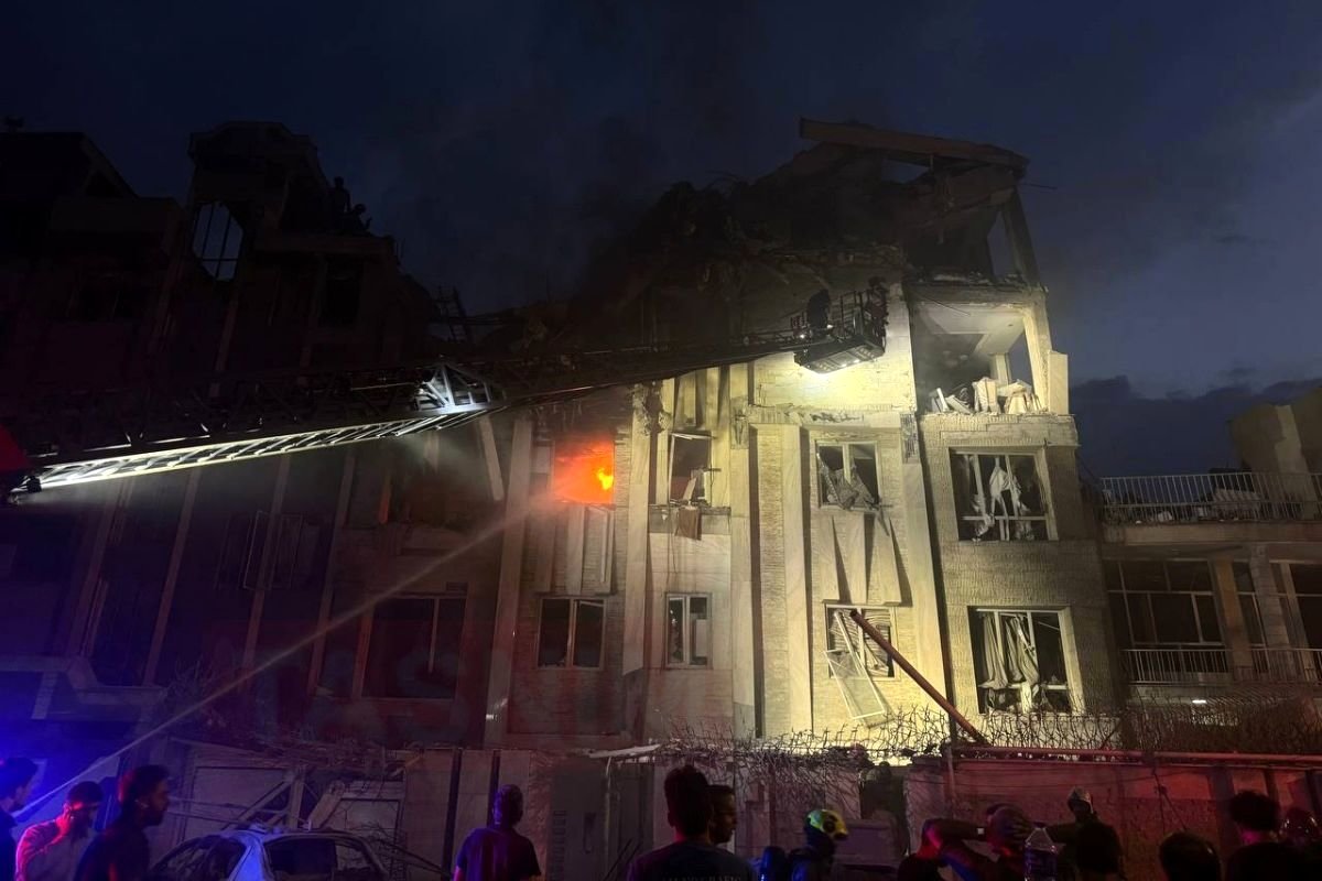 توصیه عجیب وزیرخارجه انگلیس؛ ایران خویشتن‌داری کند!