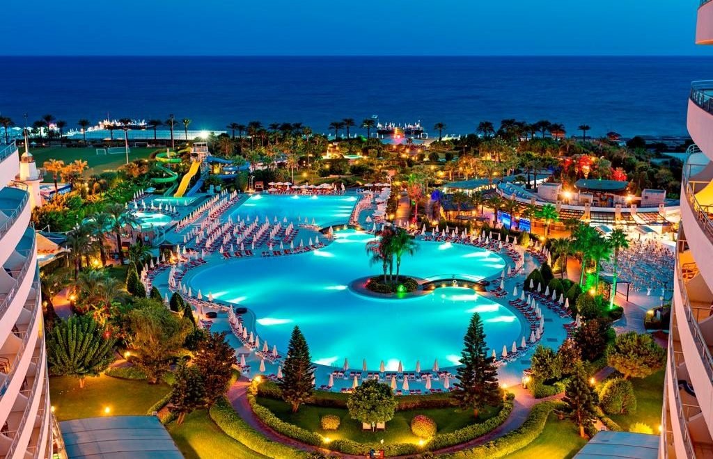 هزینه هفت روز اقامت در آنتالیا چقدر است؟ + جدول