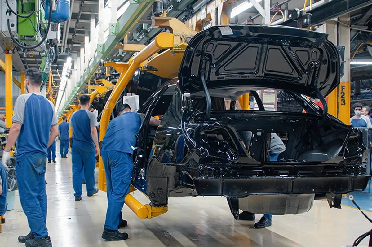 افزایش استانداردهای خودرویی؛ کیفیت بالا میرود یا فقط قیمت؟