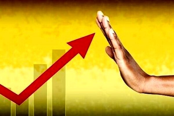 اقدامات اقتصادی دولت در سال ۱۴۰۲ ضد تولید بود