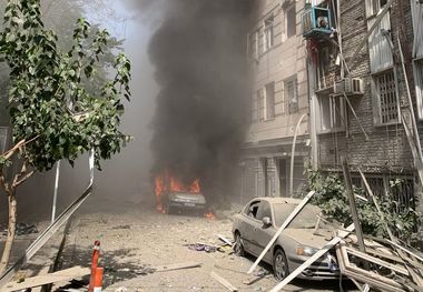 انفجار در خیابان ولیعصر تهران