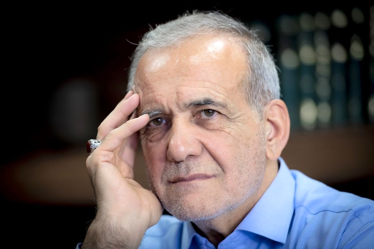 تصمیم سخت مسعود پزشکیان برای قیمت بنزین!