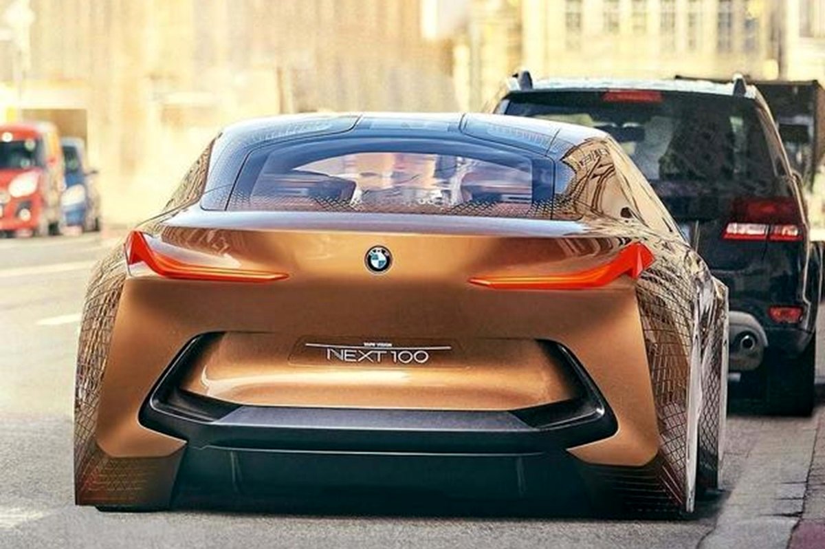 ب‌ام‌و مرزهای زمان را در صنعت خودرو جابجا کرد (تصاویر)